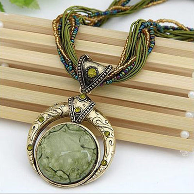 Collar con colgante boho