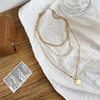 Collar elegante chapado en oro y plata