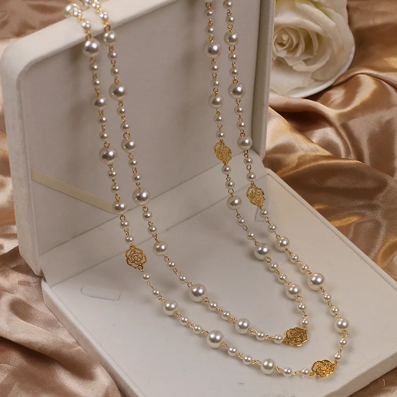 Collar de oro atemporal con colgante de perla
